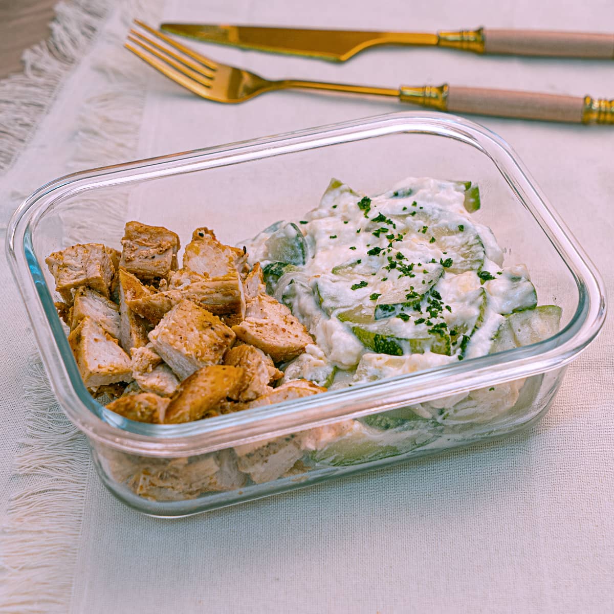 Chefcot - cardápio lowcarb - frango em cubos e creme de abobrinha