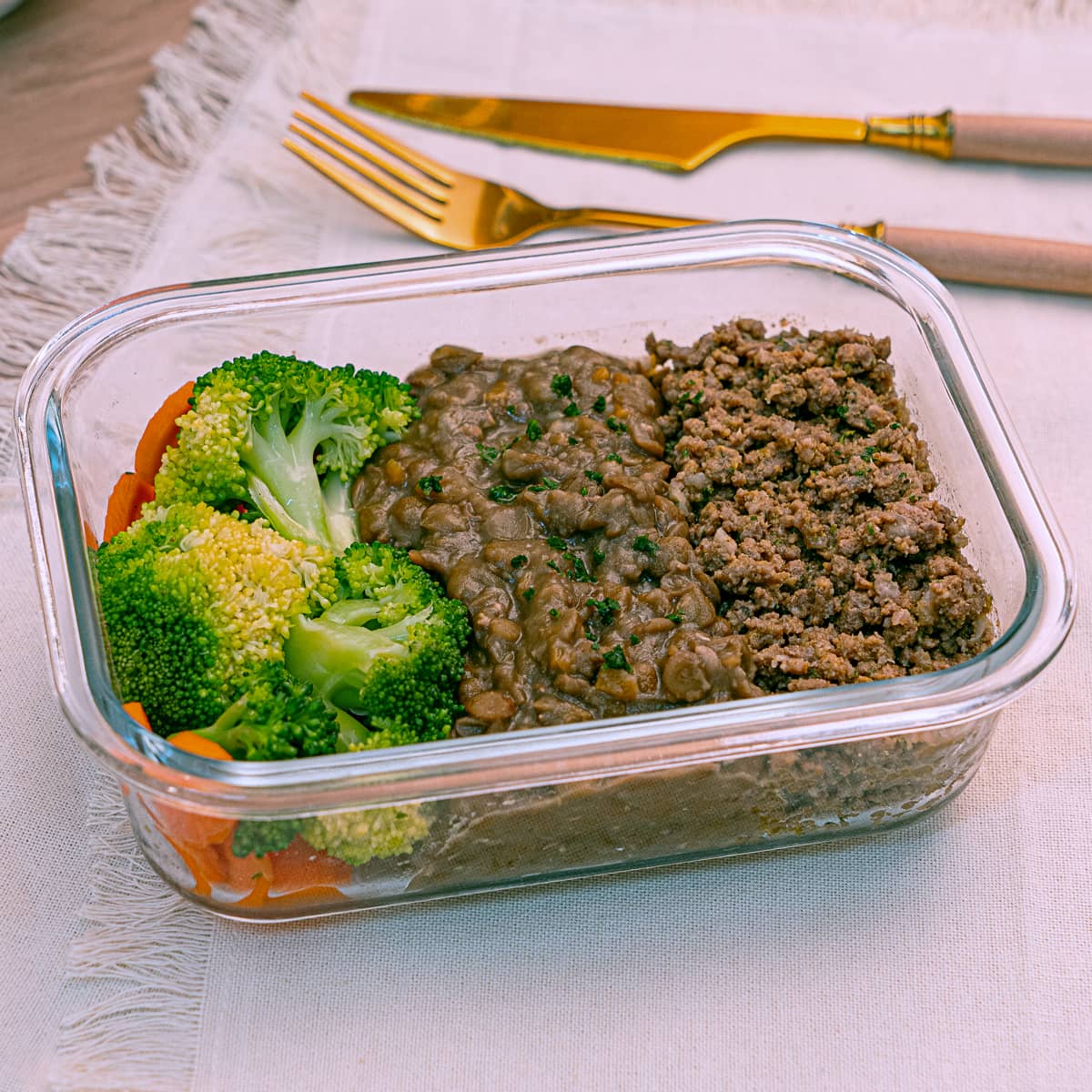 Chefcot - cardápio lowcarb - patinho moído e lentilha com mix de legumes